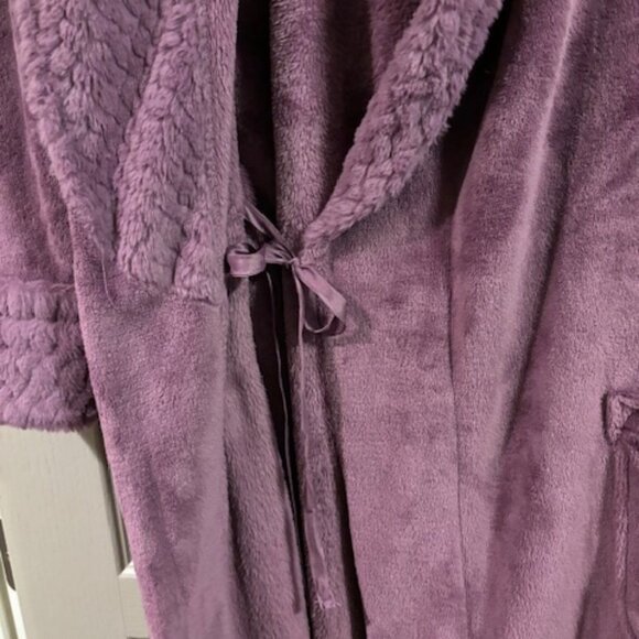 Carol Hochman Plush L Mauve Robe Wrap Style Self Tie Long Sleeve 46" Pockets - Picture 4 of 9